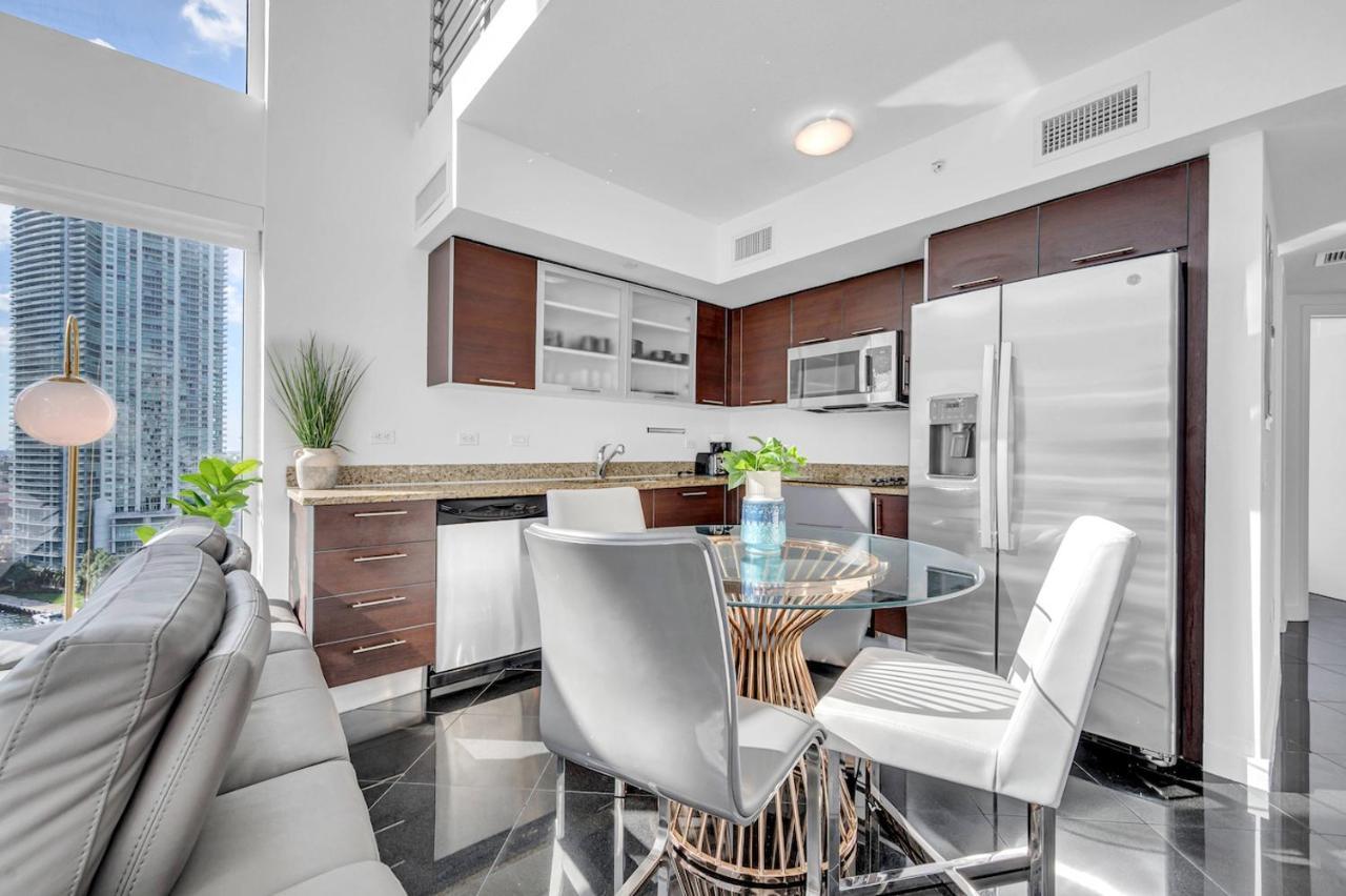 Iconic 2 Bedroom Loft Brickell-Stunning Views Μαϊάμι Εξωτερικό φωτογραφία