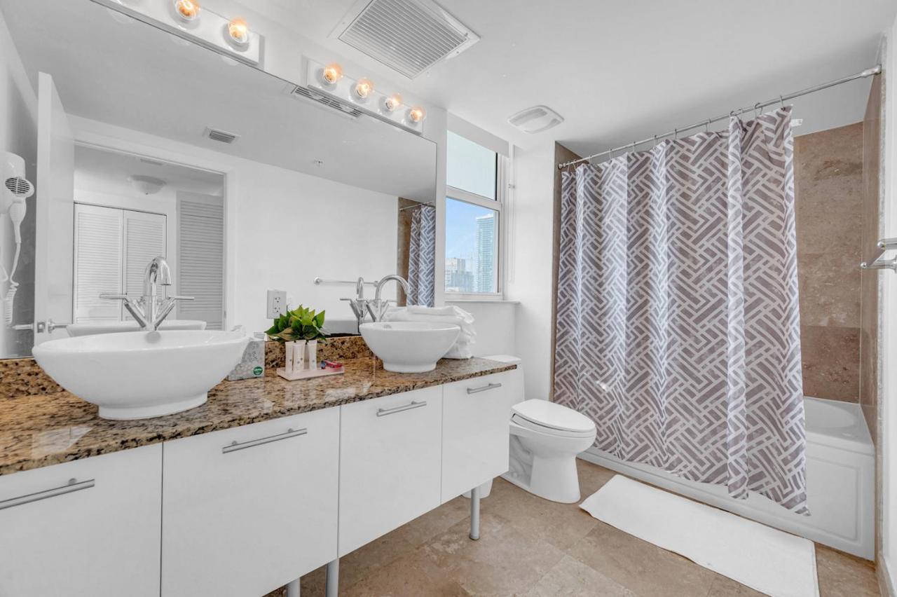 Iconic 2 Bedroom Loft Brickell-Stunning Views Μαϊάμι Εξωτερικό φωτογραφία