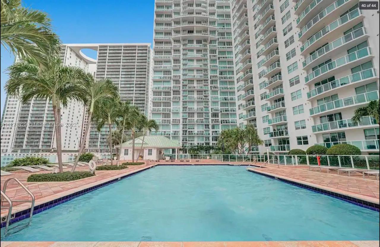 Iconic 2 Bedroom Loft Brickell-Stunning Views Μαϊάμι Εξωτερικό φωτογραφία