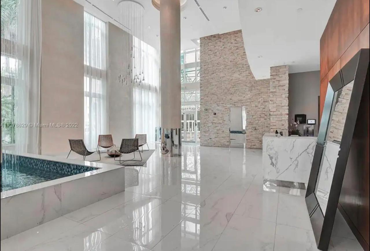 Iconic 2 Bedroom Loft Brickell-Stunning Views Μαϊάμι Εξωτερικό φωτογραφία